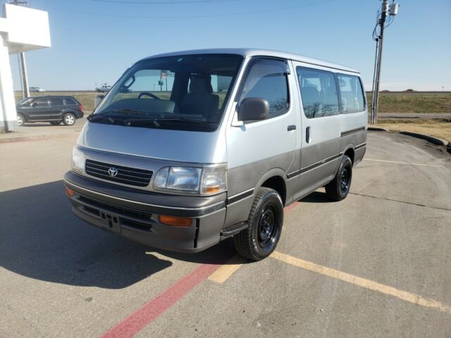 1994 toyota hiace 4x4 turbo diesel 3.0 5 speed manual transmission jdm 4wd 3lte