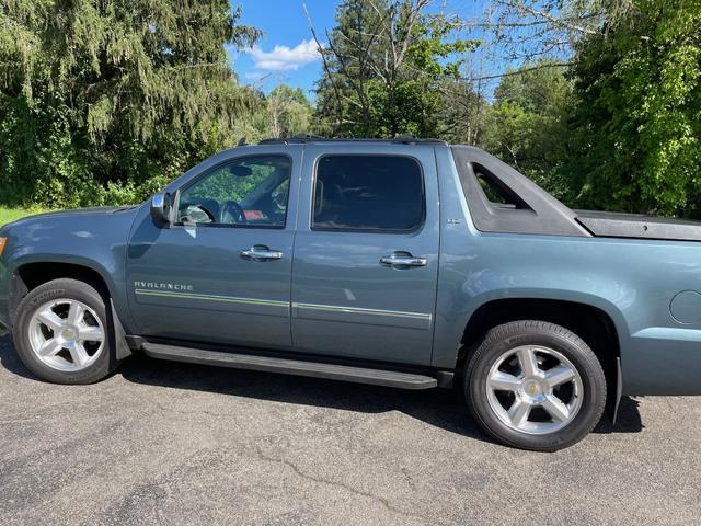 2012 chevrolet avalanche 1500 ltz