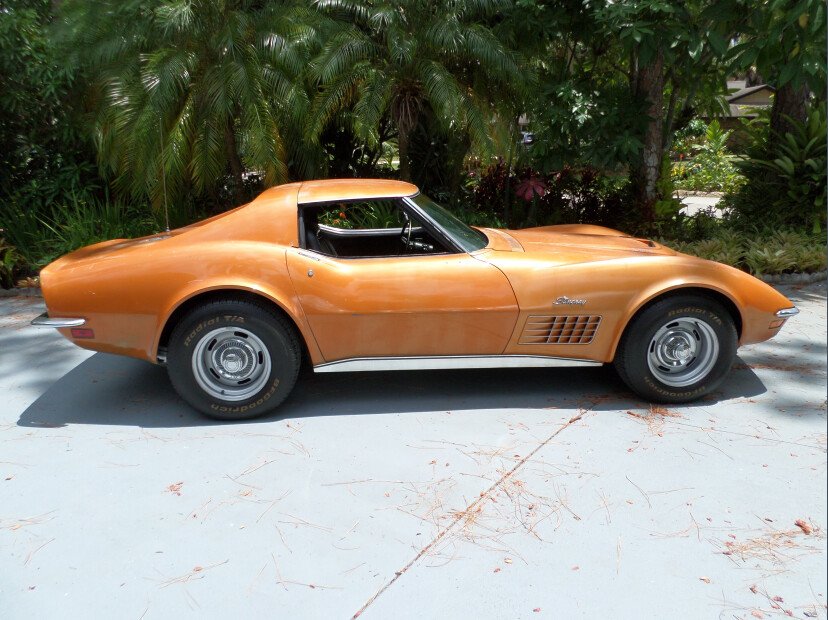 1972 chevrolet corvette coupe
