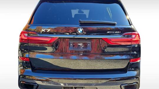 2022 BMW X7