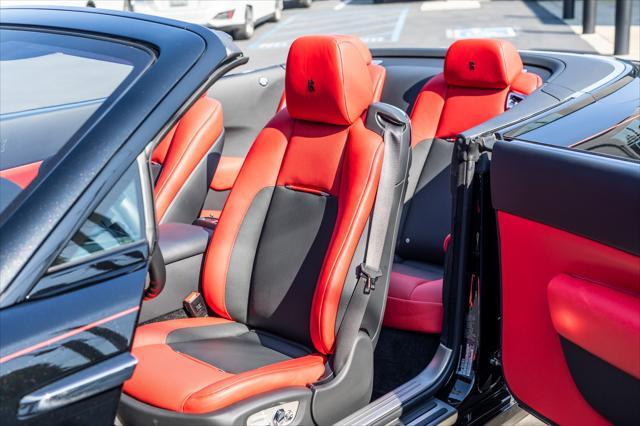 2021 rolls-royce dawn convertible