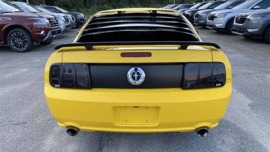 2005 Ford Mustang