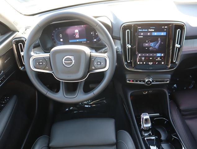 2024 volvo xc40 b5 awd plus bright theme