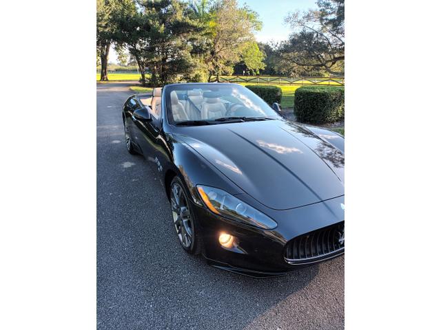 2011 maserati granturismo base