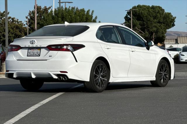 2023 toyota camry se