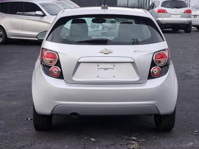 2016 chevrolet sonic lt