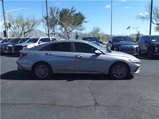 2024 Hyundai Elantra blue