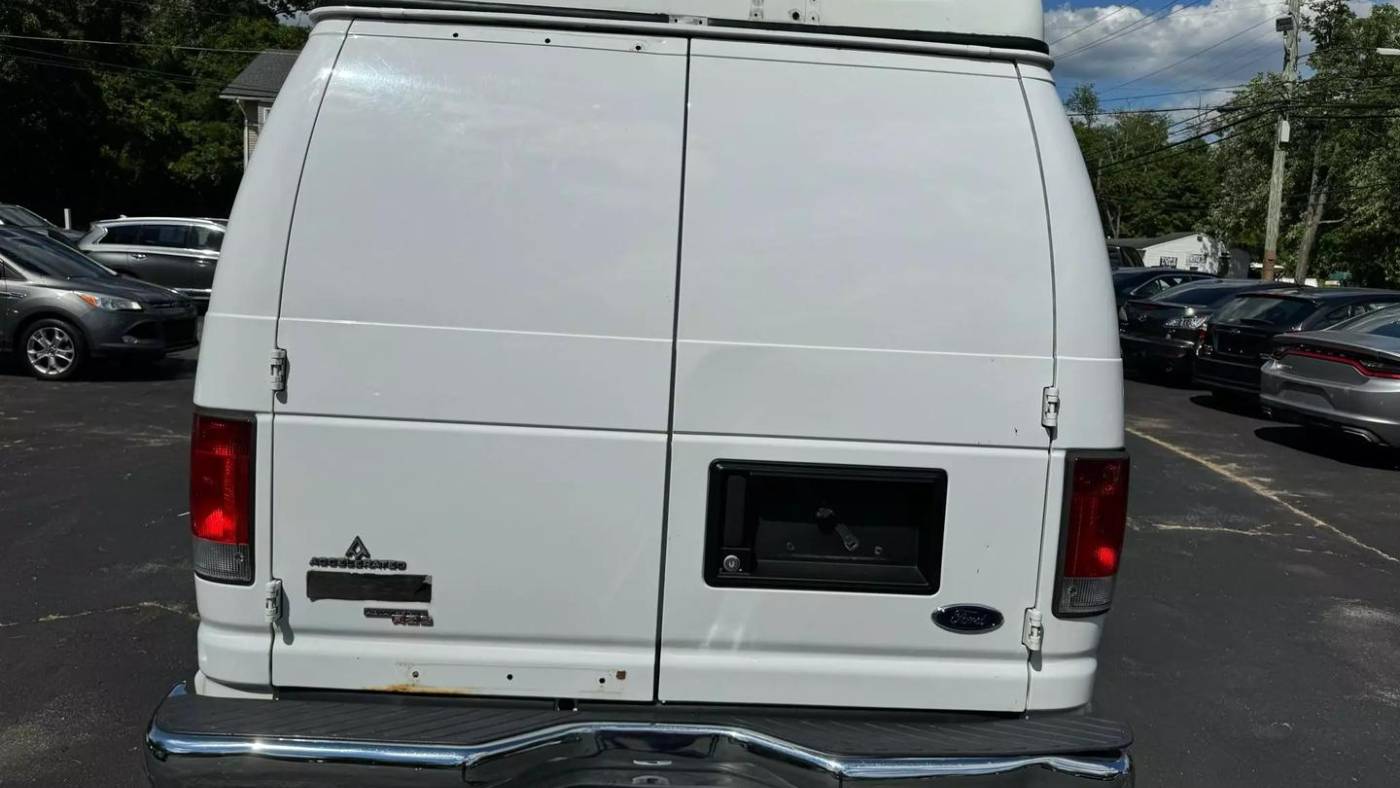 2014 ford e-series e-350 sd