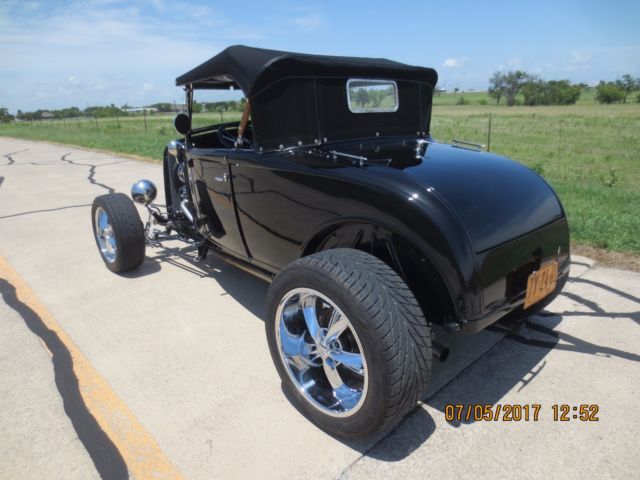 1930 henry ford model a roadster; 2 door