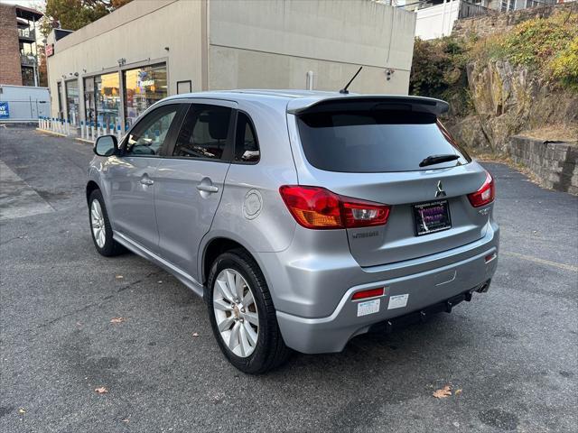 2011 mitsubishi outlander sport se