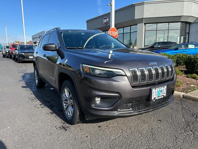 2021 jeep cherokee latitude lux