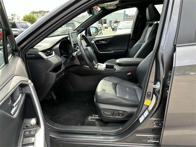 2022 toyota rav4 hybrid se