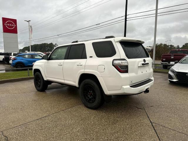 2022 toyota 4runner sr5