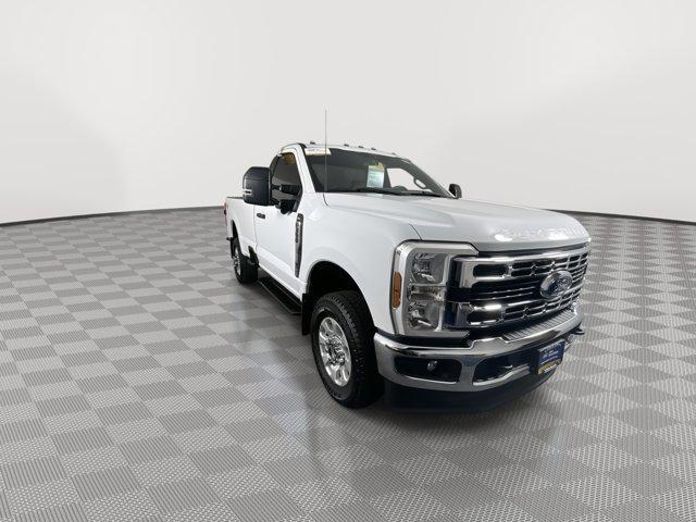 2024 ford f-350 xlt