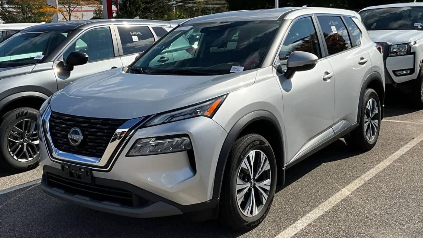 2022 nissan rogue sv