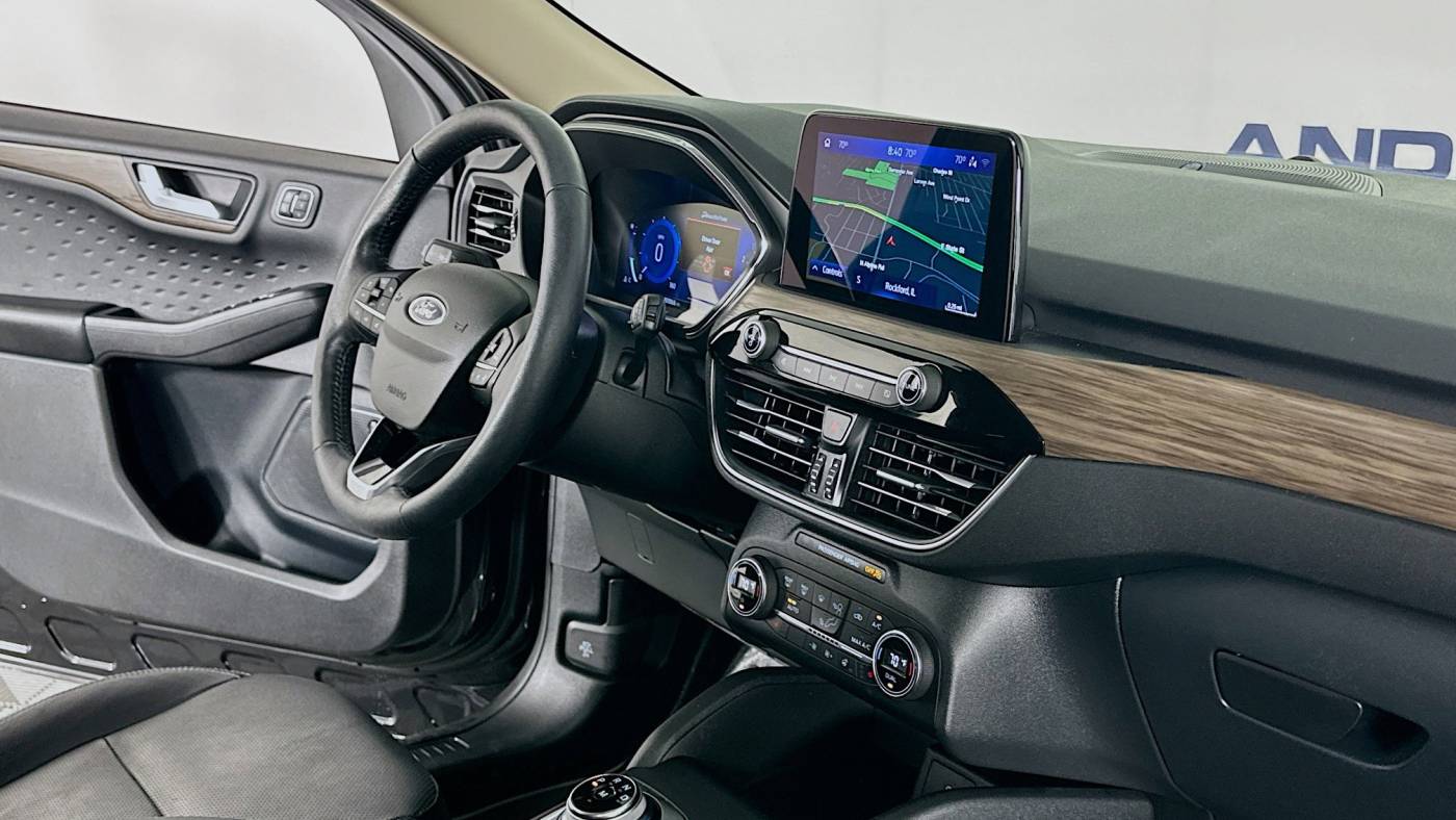 2020 ford escape titanium