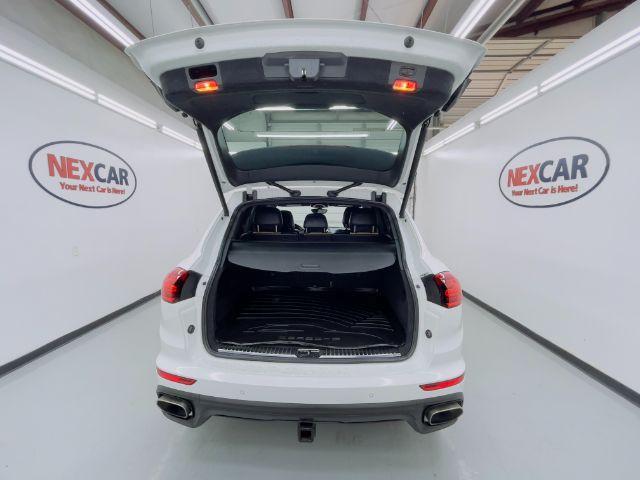 2016 porsche cayenne base