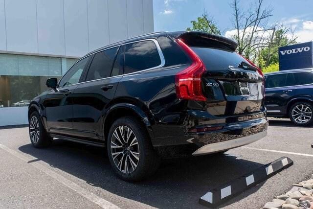 2022 volvo xc90 t5 momentum 7 passenger