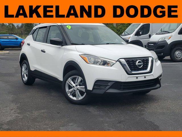 2019 nissan kicks s