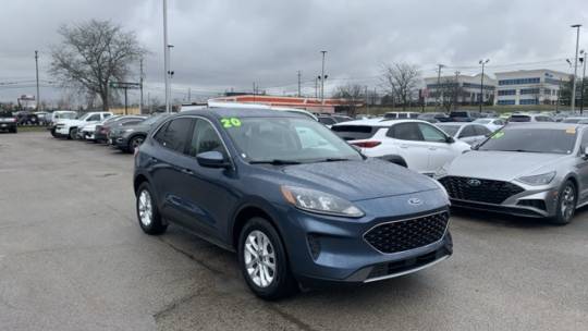 2020 ford escape se