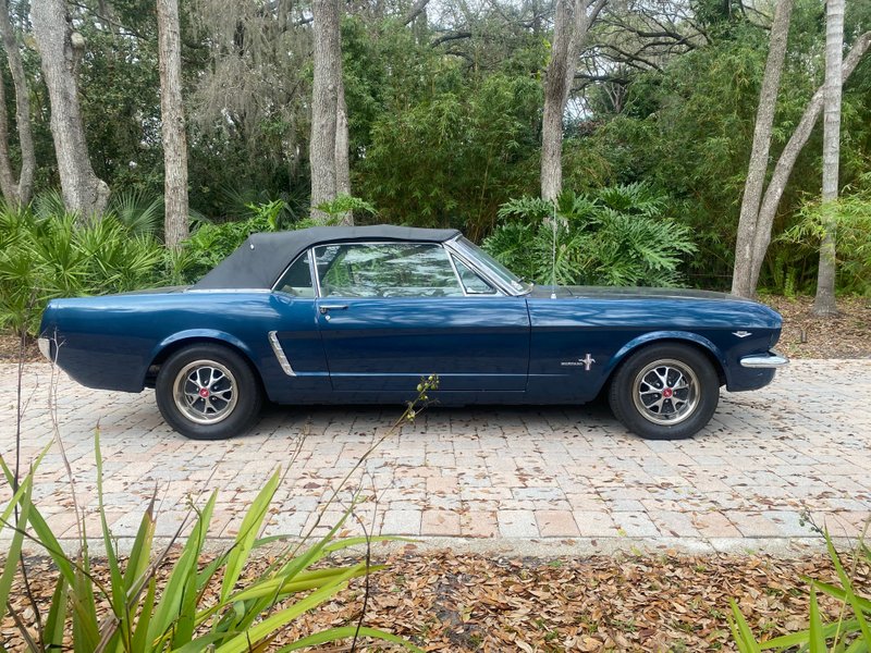 1965 ford mustang convertible