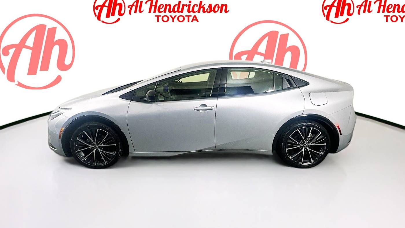2023 toyota prius xle
