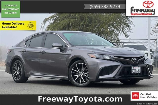 2022 toyota camry se