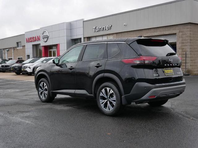 2022 nissan rogue sv