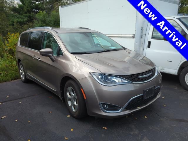 2017 chrysler pacifica touring-l