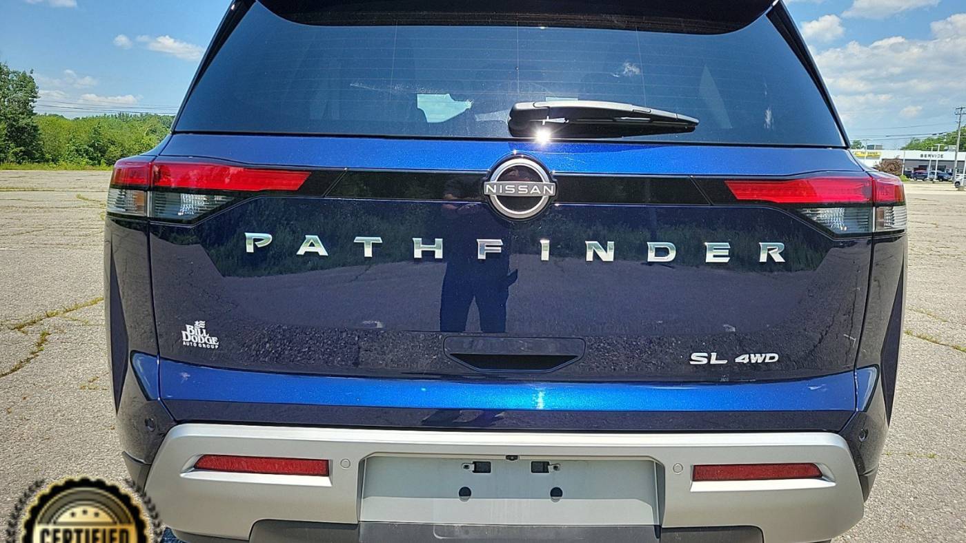 2022 nissan pathfinder sl