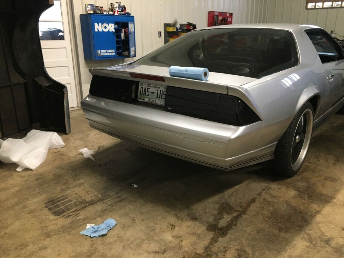 1986 chevy camaro 5.7 engine 5speed posi rear end