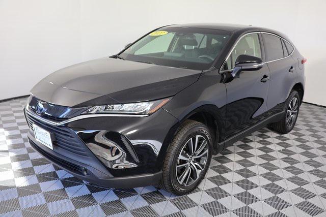 2022 toyota venza le