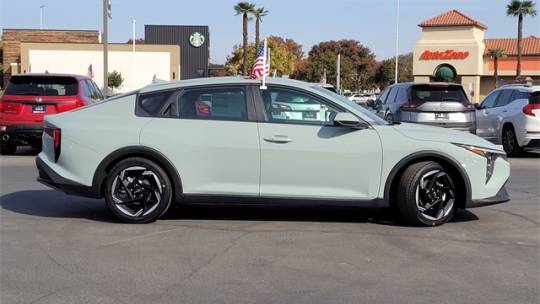 2025 Kia K4