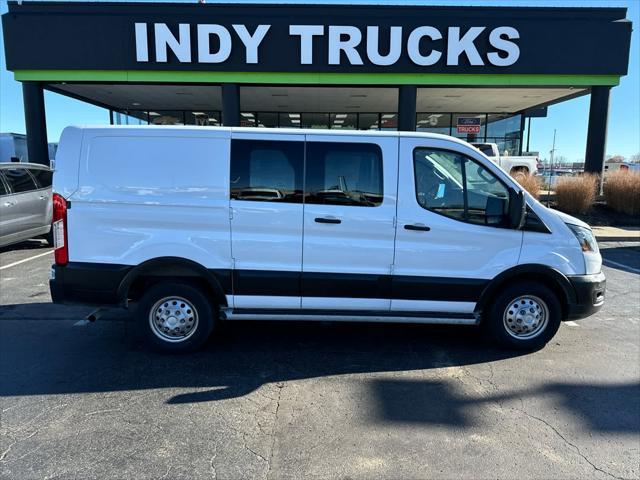 2023 ford transit-250 base