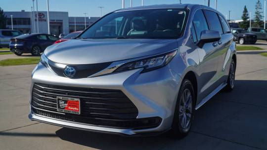 2023 Toyota Sienna