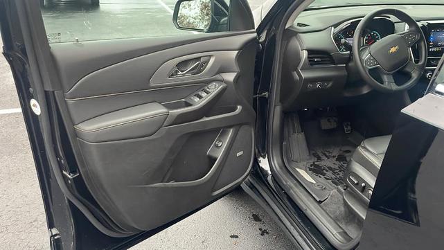 2021 chevrolet traverse lt leather