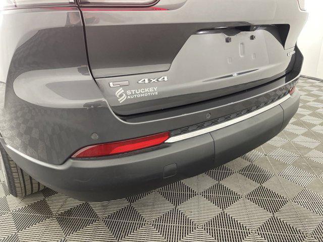 2022 jeep grand cherokee l laredo