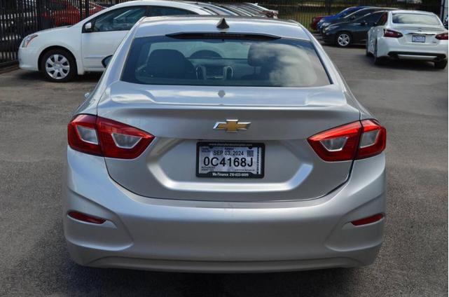 2018 chevrolet cruze ls