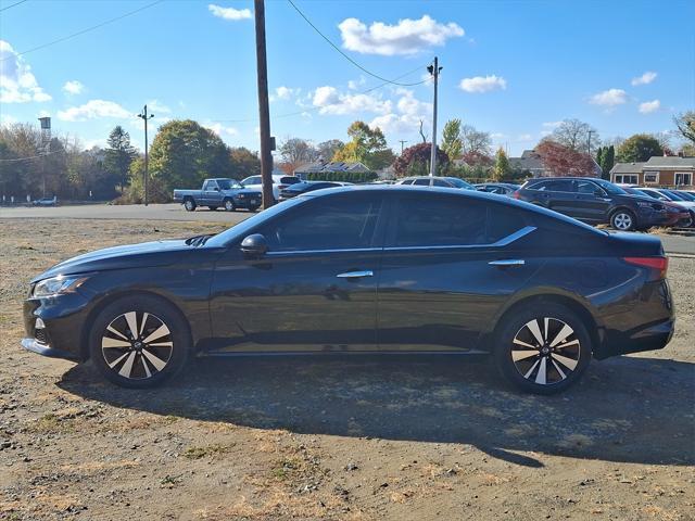 2021 nissan altima 2.5 sv