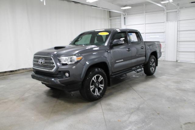2017 toyota tacoma trd sport