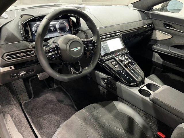 2025 aston martin vantage base
