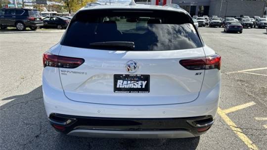 2022 buick envision essence