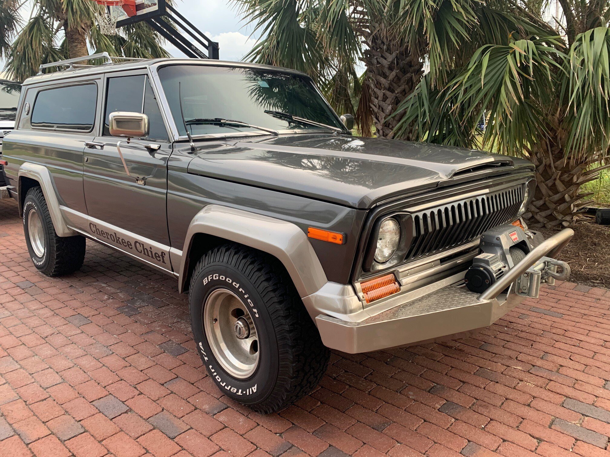 1978 jeep cherokee 4wd chief 2-door