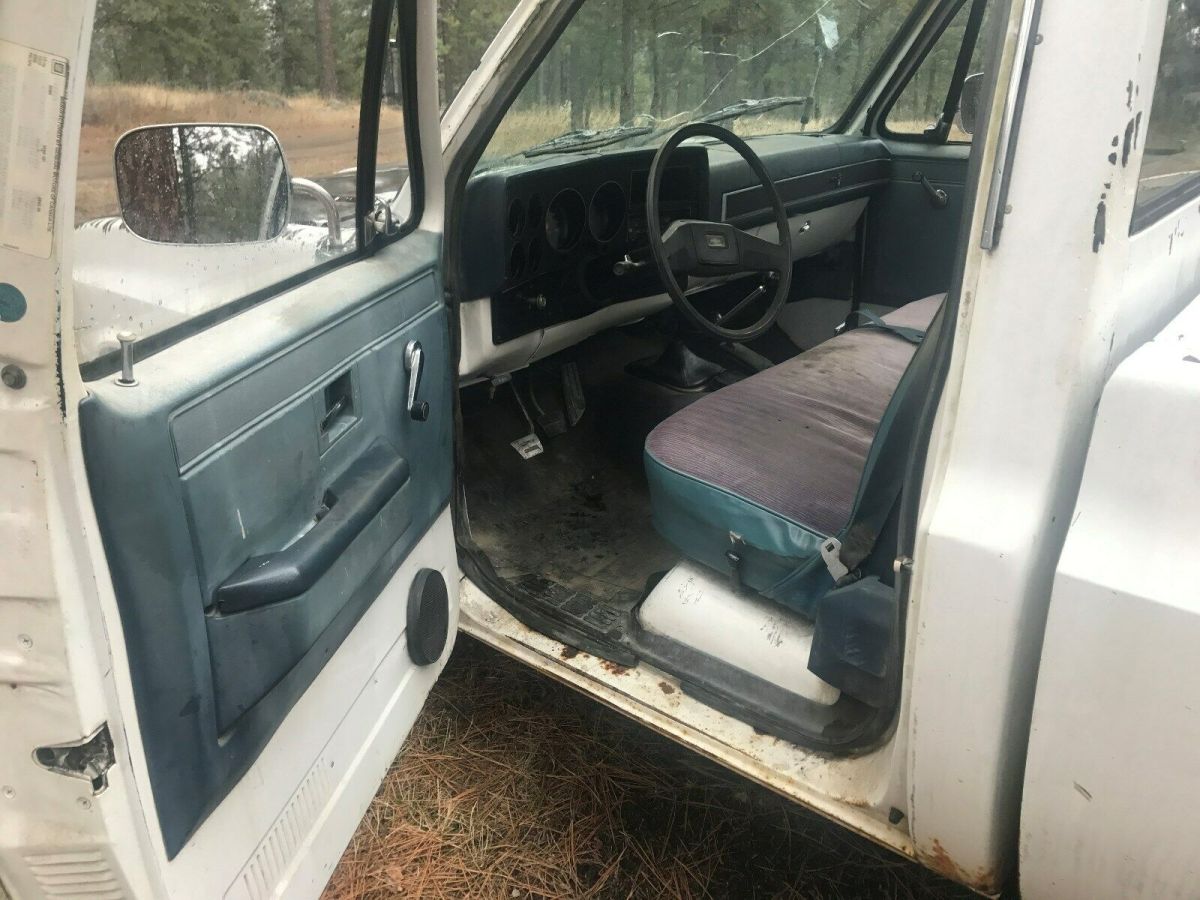 1984 chevrolet 4x4 long bed 350 v8 4 speed two owners 137,027 original miles