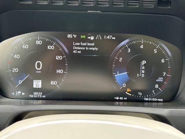 2021 volvo xc90 t6 momentum 7 passenger