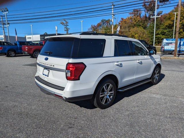 2022 ford expedition xlt