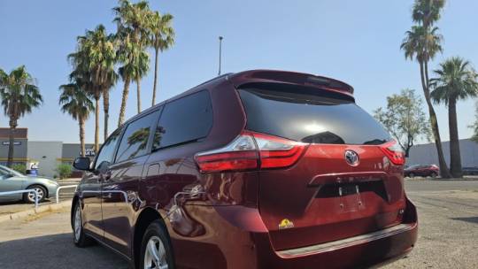 2016 Toyota Sienna