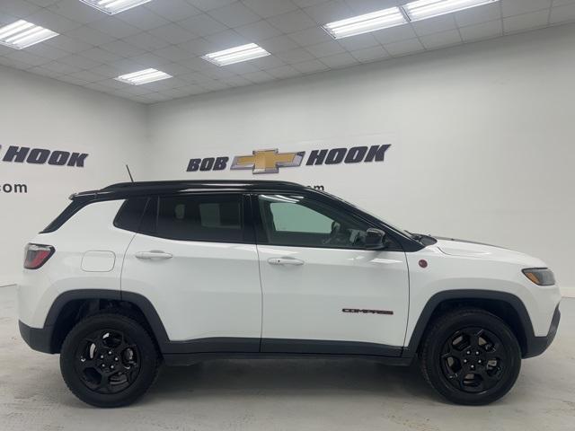 2023 jeep compass trailhawk