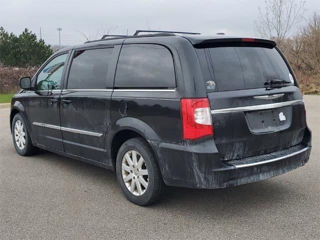 2013 chrysler town & country touring in brighton, michigan
