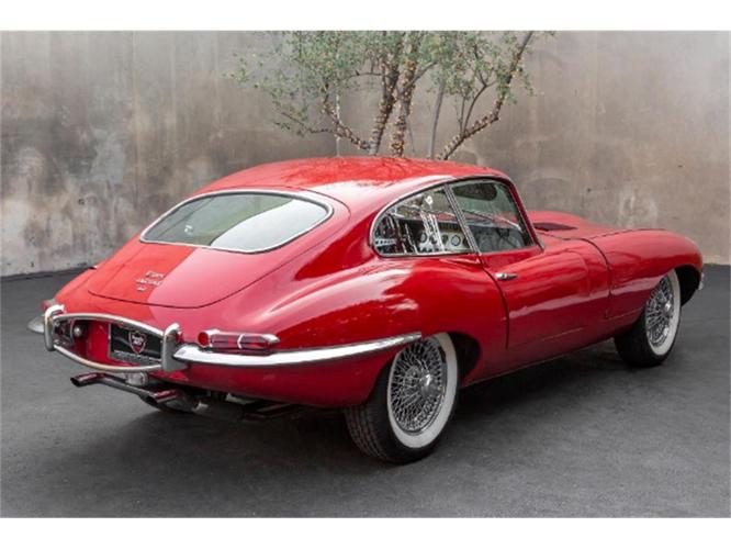 1965 jaguar xke in beverly hills, california